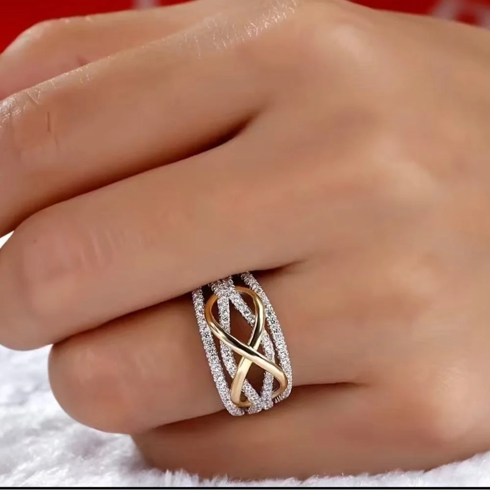 Infinity Rhinestone Gold Ring - Picture 4 of 13